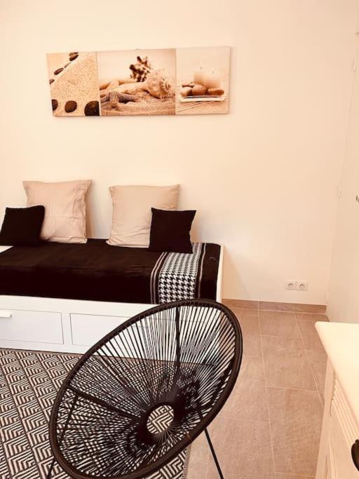Studio Jardin Privatif 300M De La Plage Сен Максим Екстериор снимка